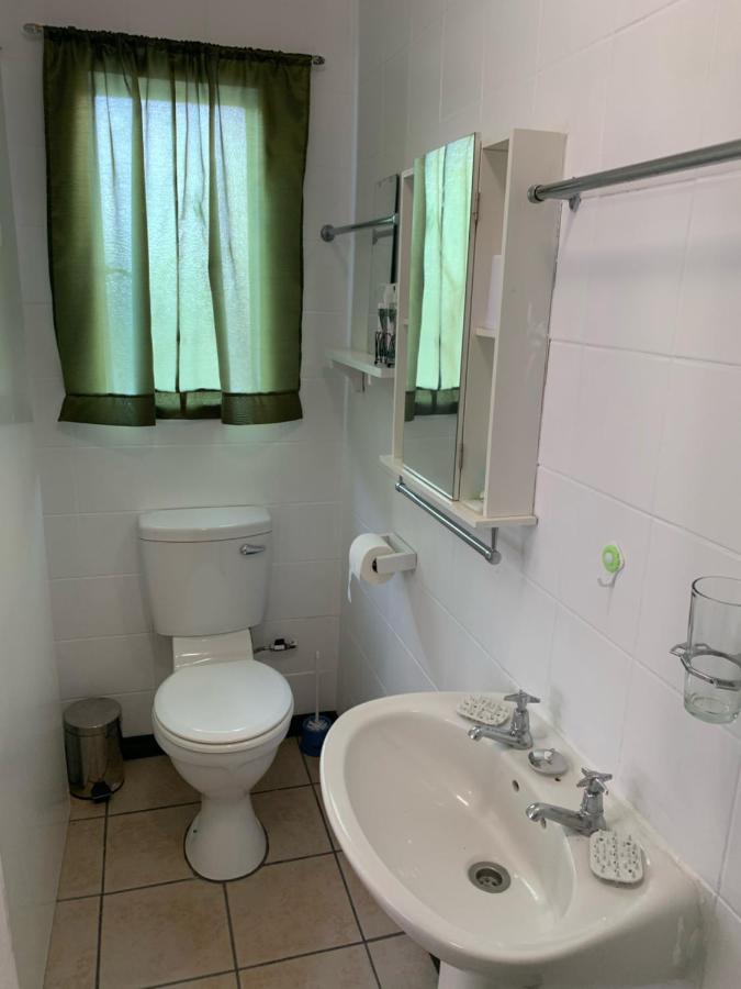 Plum Cottage Mbombela Екстер'єр фото